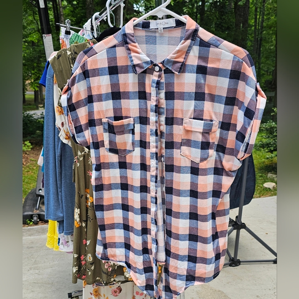 Eden & Olivia plaid tie front crop top
